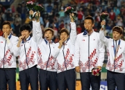 LOL赛事-韩国曲棍球队实力优秀，击败对手