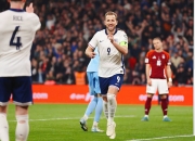 LOL赛事-包含英格兰队客场不敌瑞士遭遇挫折的词条