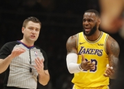 英雄联盟总决赛-甘冈不敌洛里昂，遭遇两连败的简单介绍