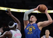 LOL赛事-猛龙逆转灰熊，约基奇刷新纪录