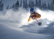 英雄联盟总决赛-绿茵场上的地缘博弈，英超争冠焦点战与乌克兰收割伊拉克的竞争隐喻