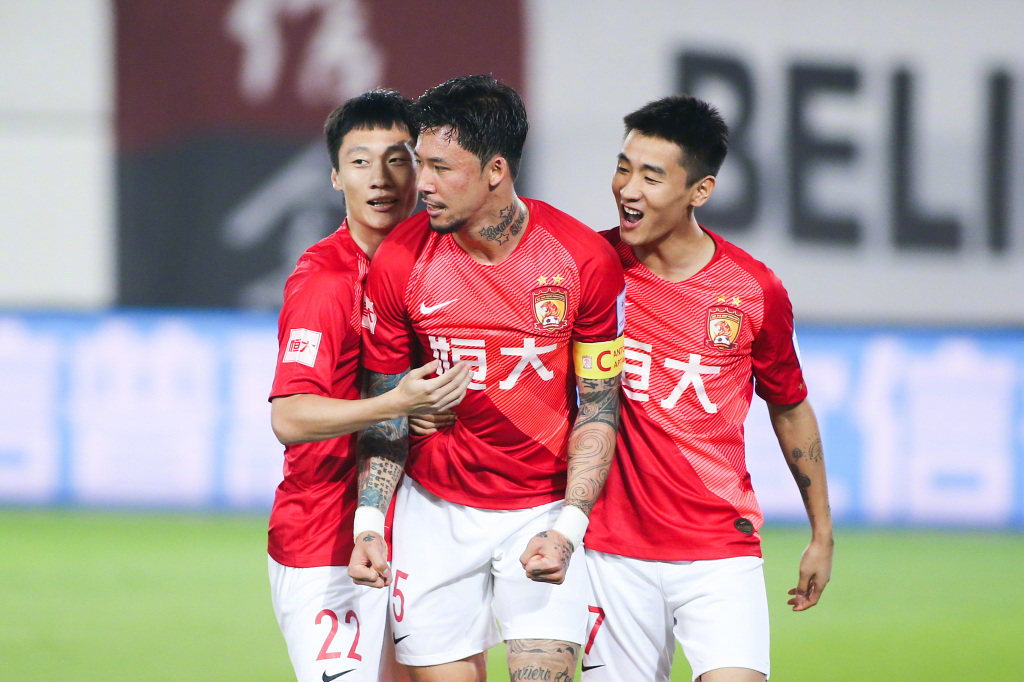 包含恒大对阵国安，强强对话激烈展开的词条