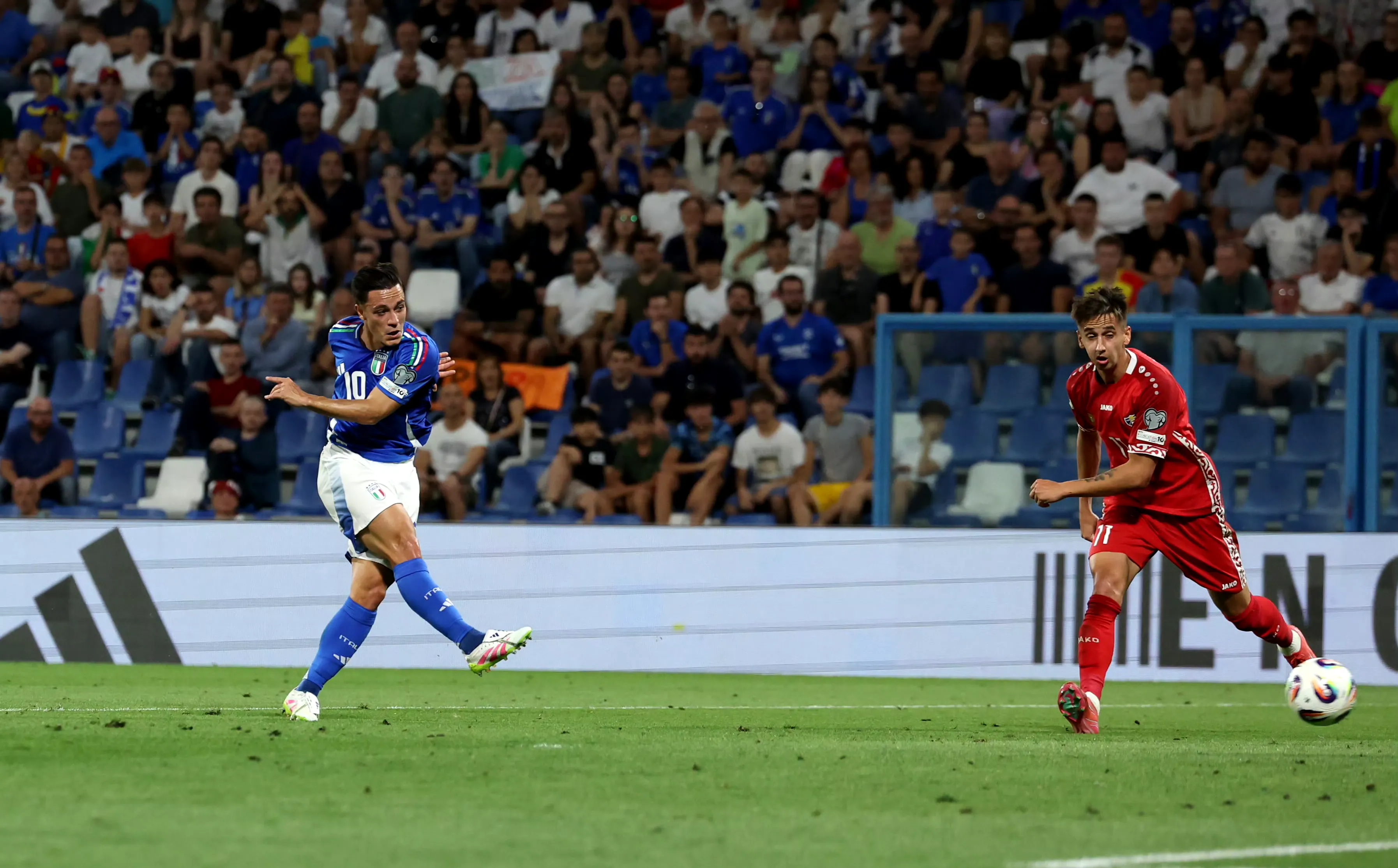 欧预赛:罗马尼亚队备受瞩目,对阵摩尔多瓦队的简单介绍 欧预赛:罗马尼亚队备受瞩目,对阵摩尔多瓦队的简单介绍