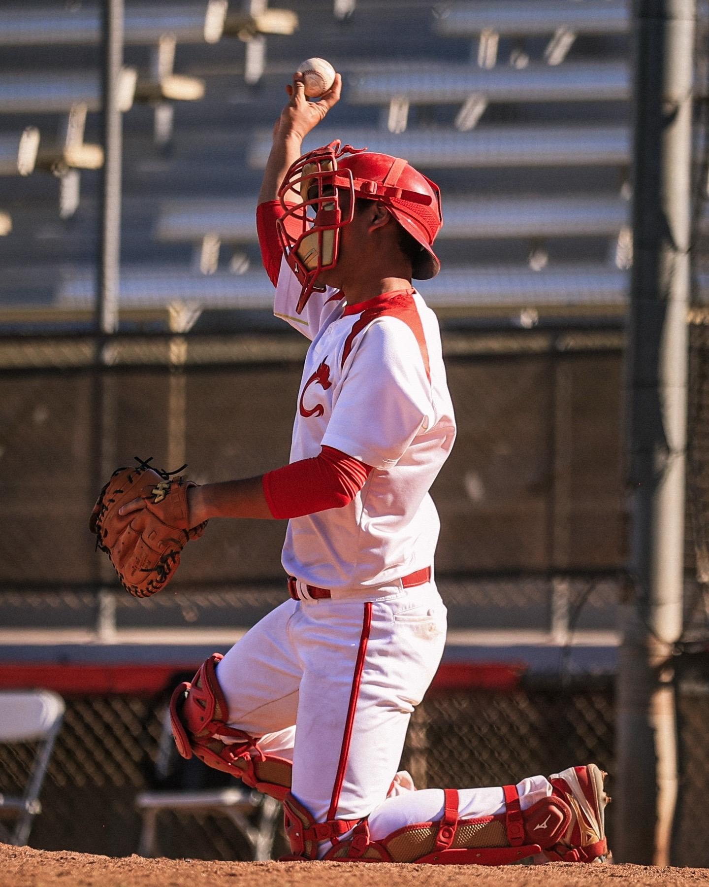 一场经典之战!棒球点燃球迷热情 一场经典之战!棒球点燃球迷热情