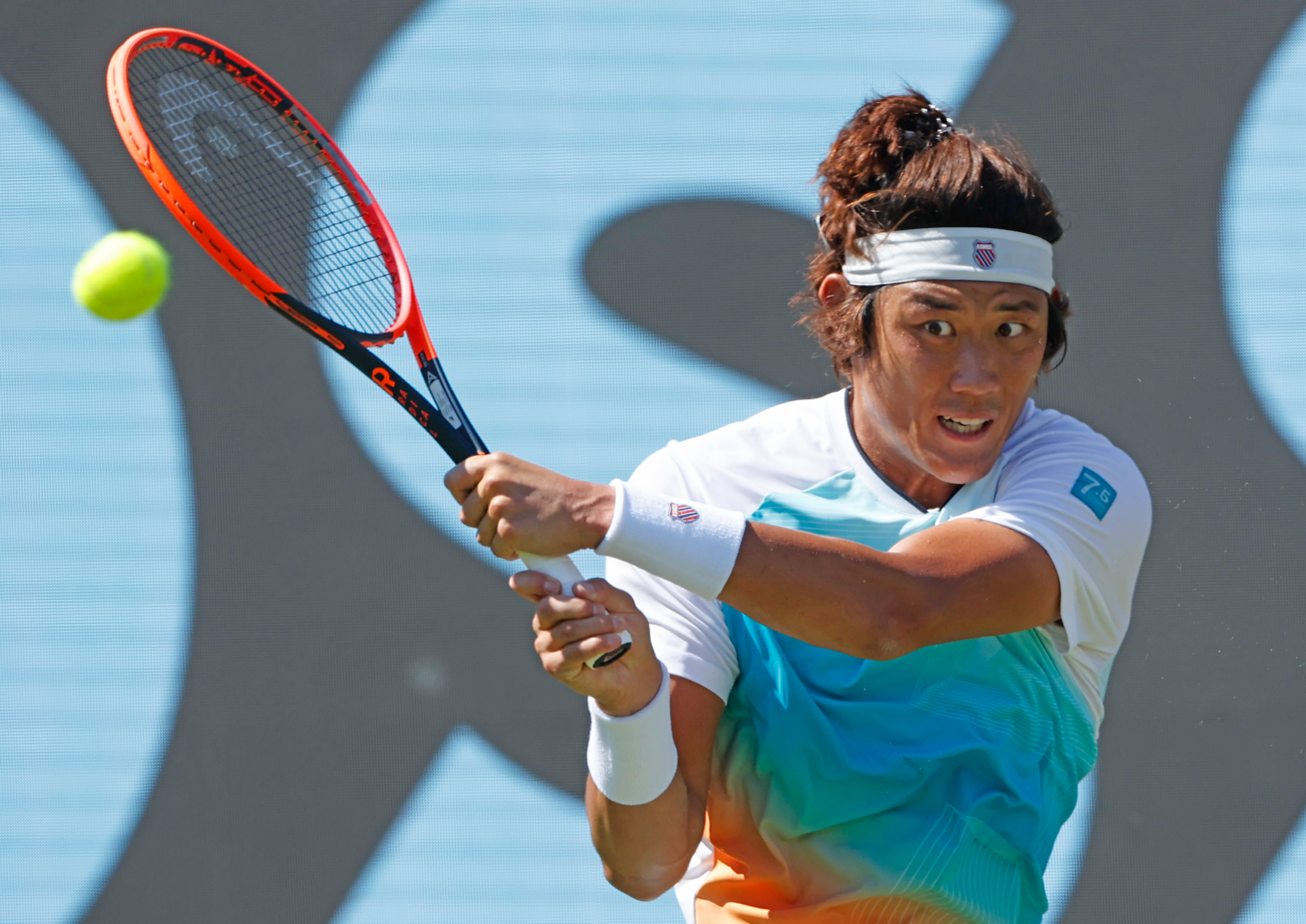 关于网球球员突破自我,表现堪称完美的信息 关于网球球员突破自我,表现堪称完美的信息