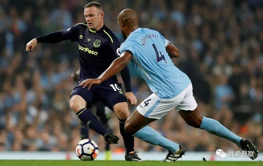 阿兰为队友庆生,团结互助是亚洲足球之光 阿兰为队友庆生,团结互助是亚洲足球之光