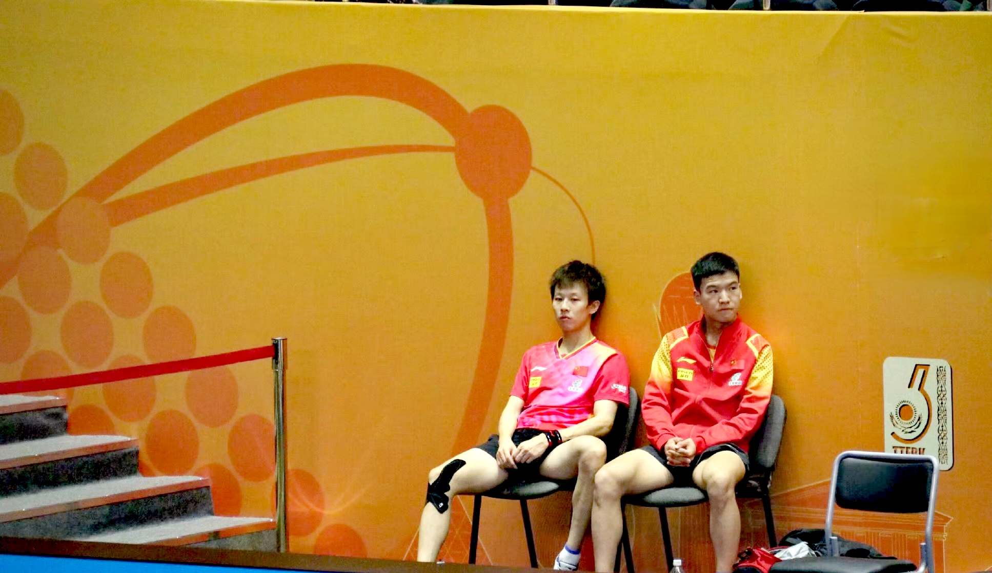 葡萄牙队翻盘英格兰队，林高远惊艳四座