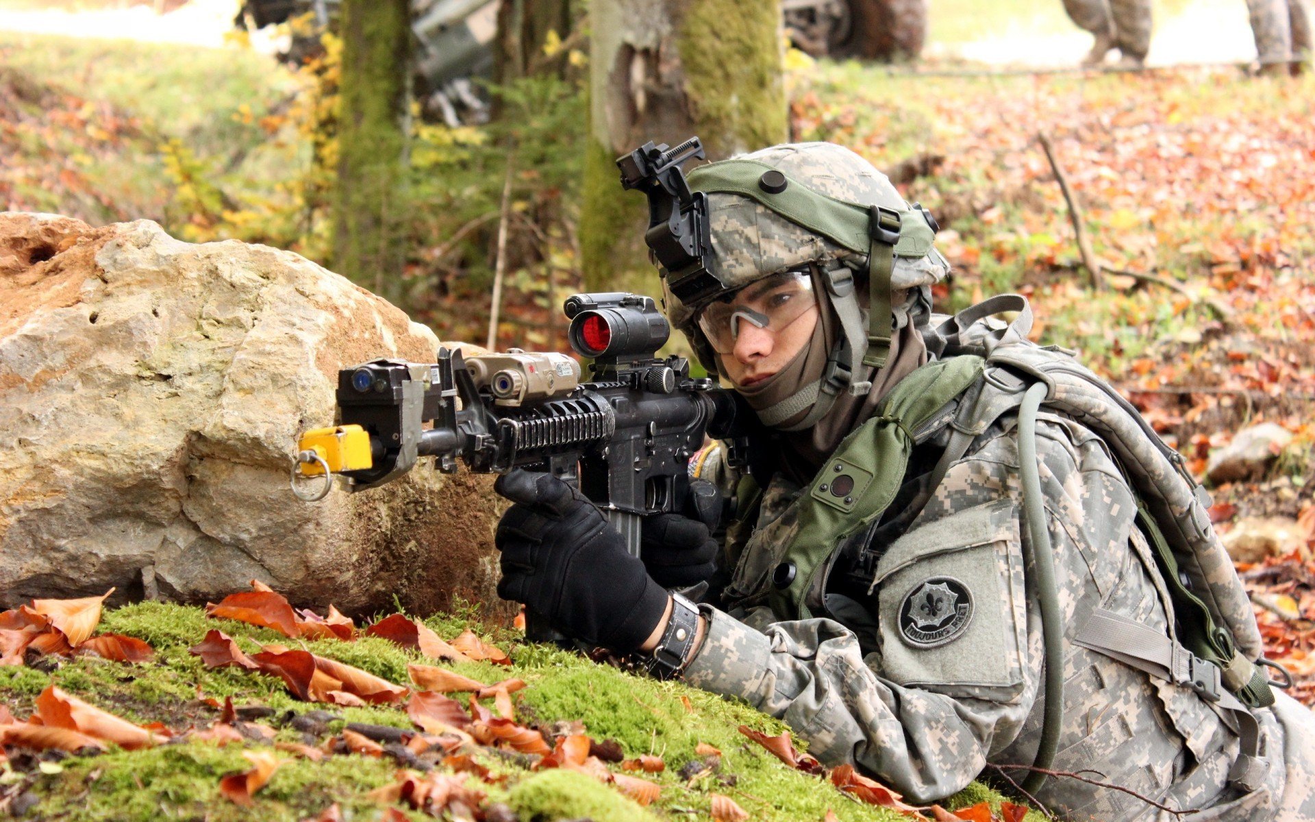 拜仁慕尼黑强势晋级欧冠八强,三笘薰关键时刻站出来击败塞内加尔劲旅