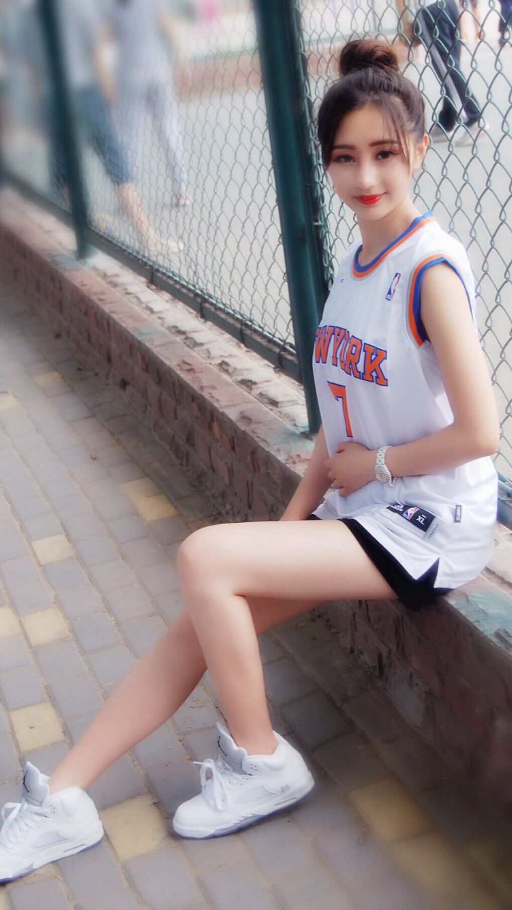 霍勒迪制霸攻防，快船逆境展露冠军獠牙，老鹰为他沉默三分钟